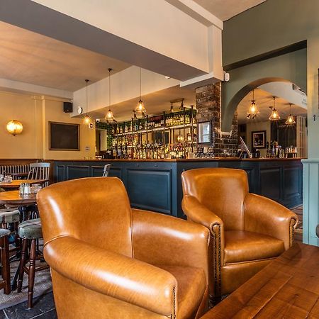 Greyhound Hotel Carshalton Esterno foto