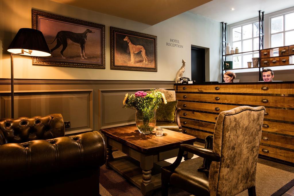 Greyhound Hotel Carshalton Esterno foto