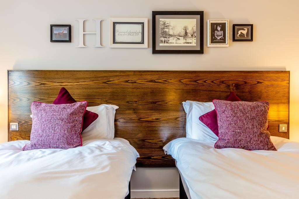 Greyhound Hotel Carshalton Esterno foto