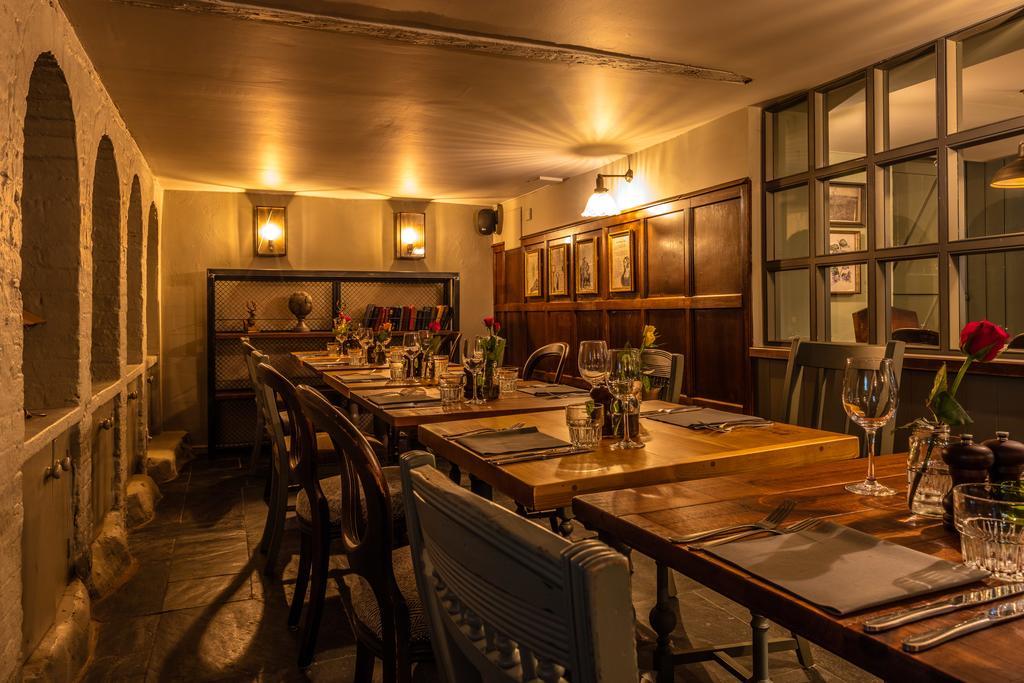 Greyhound Hotel Carshalton Esterno foto
